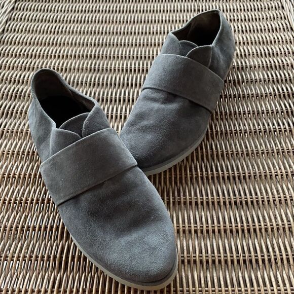 NEW Cocolico Gray Suede Flats - 37 - Picture 1 of 11